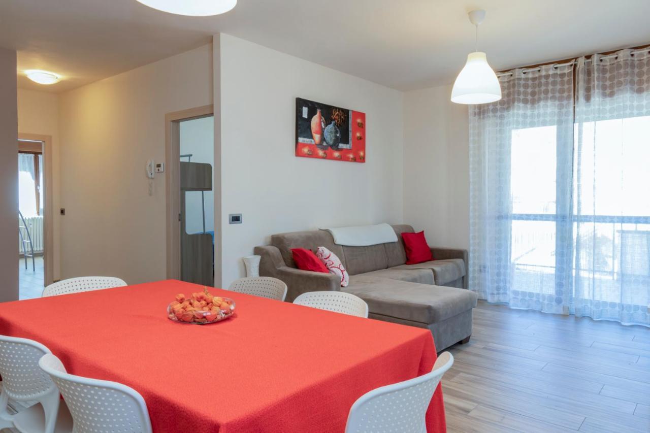 Europa Master Guest Apartment Априка Екстериор снимка